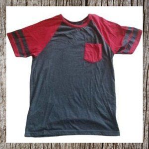 CARBON Dark Gray & Red Baseball Sleeve TSh…